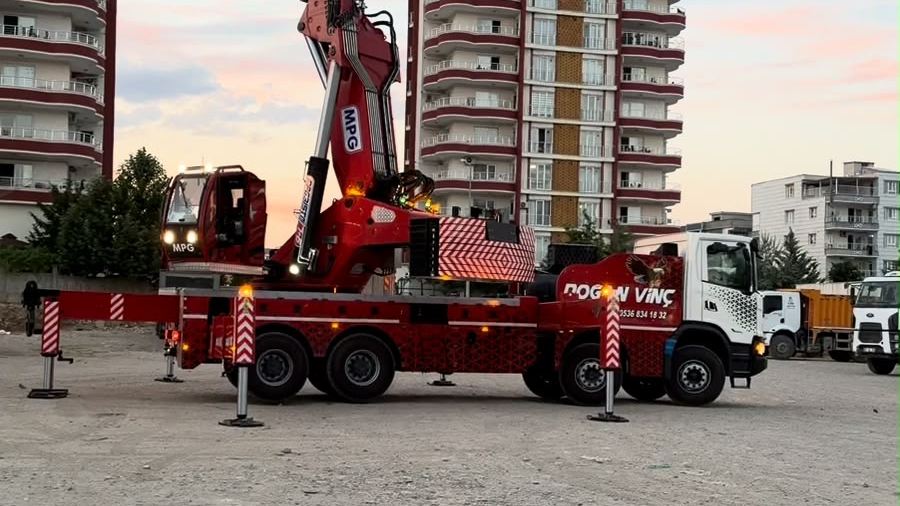 Doğan Vinç MPG vinç sahada kurulu
