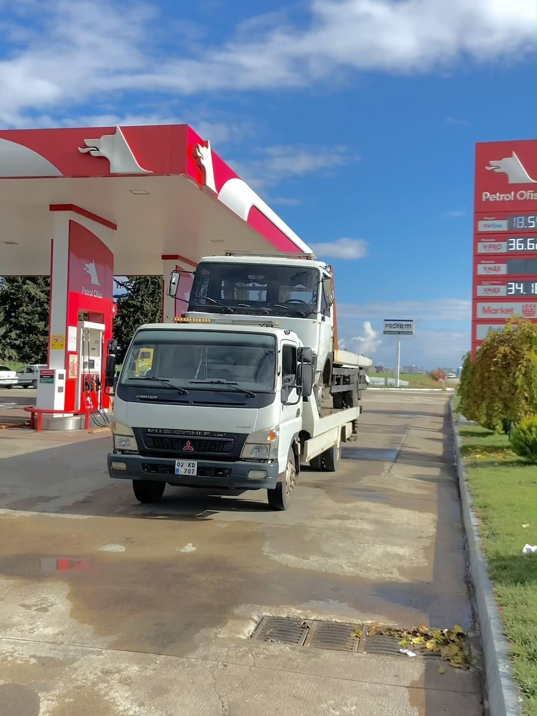 Kayar kasa kurtarıcı ile kamyon taşıma
